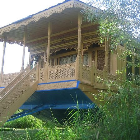Akbar Group Of Heritage Houseboats Nagin Bagh Exterior photo